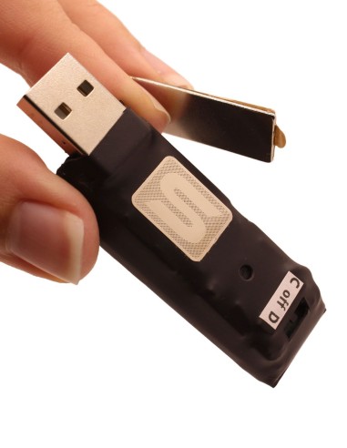 Clé USB espion - Dictaphone longue autonomie jusqu'à 100 jours - 8 GO